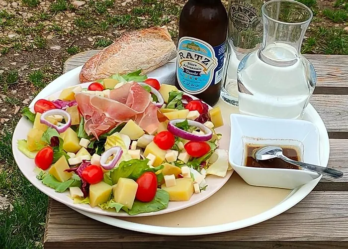 Le Romarin Tente Insolite Sibley's 4 Personnes Le Bel Air 46260 Camping *